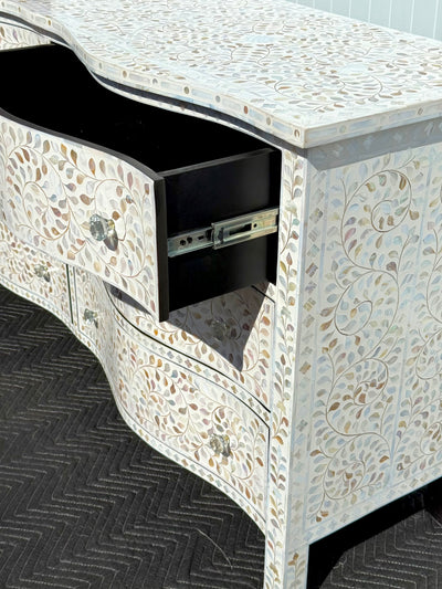 Mother Of Pearl 6 Drawers French Chest