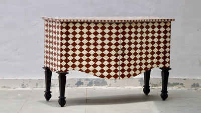 Bone Inlay French Chest - Diamond Checkered Pattern