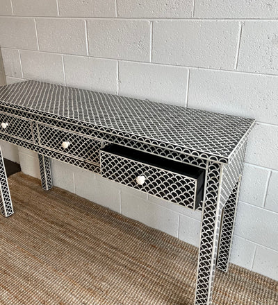 Bone Inlay 3 Drawer Console - Black Scallop